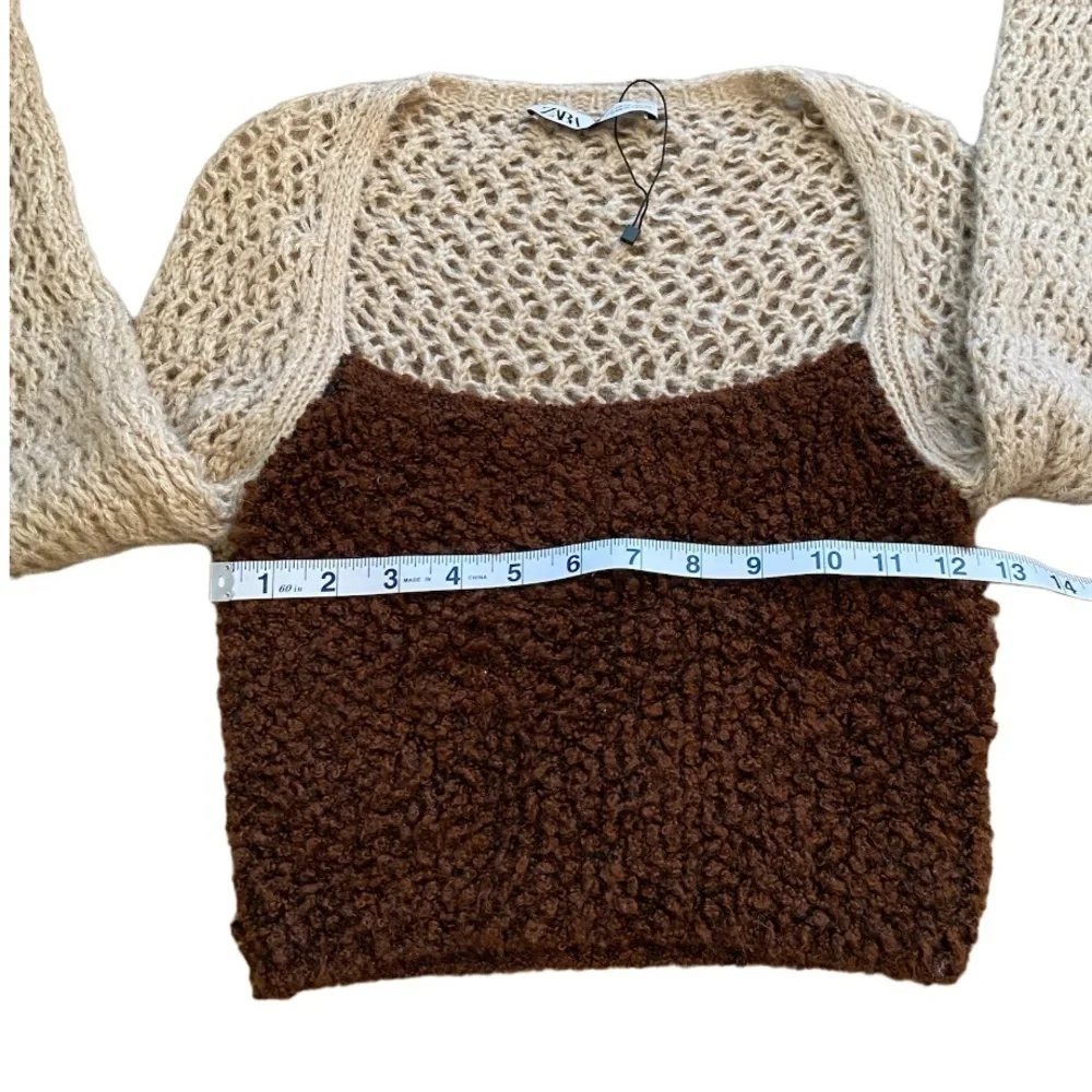 ZARA SHORT KNIT CROP TOP